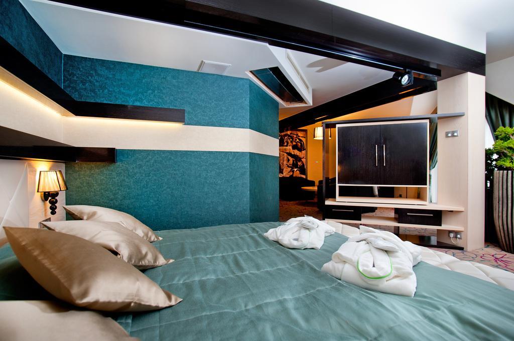 Hotel & Spa Czarny Gron Rzyki Room photo