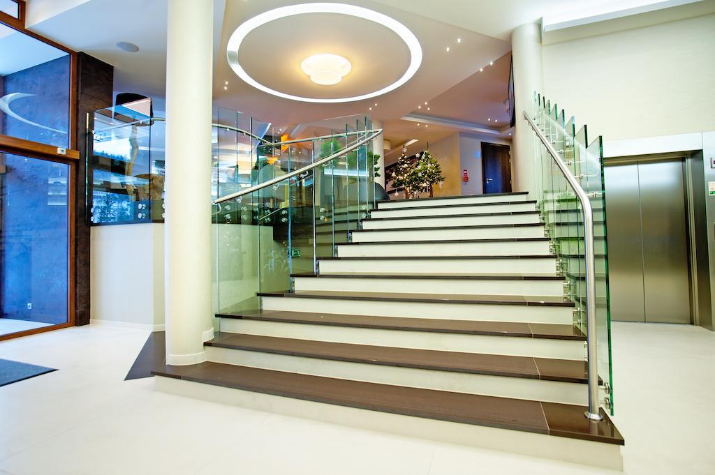 Hotel & Spa Czarny Gron Rzyki Exterior photo